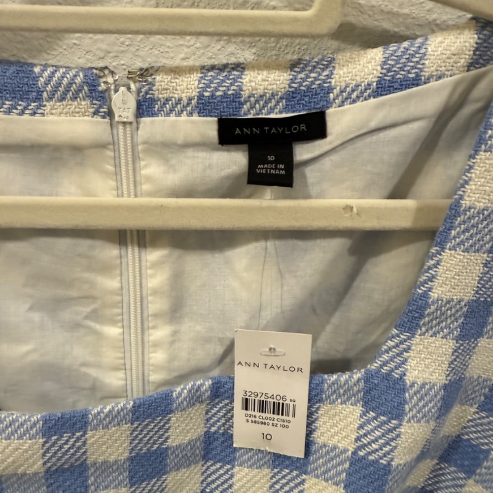 NWT Ann Taylor Dress - Size 10 - Blue and White - Picture 3 of 4